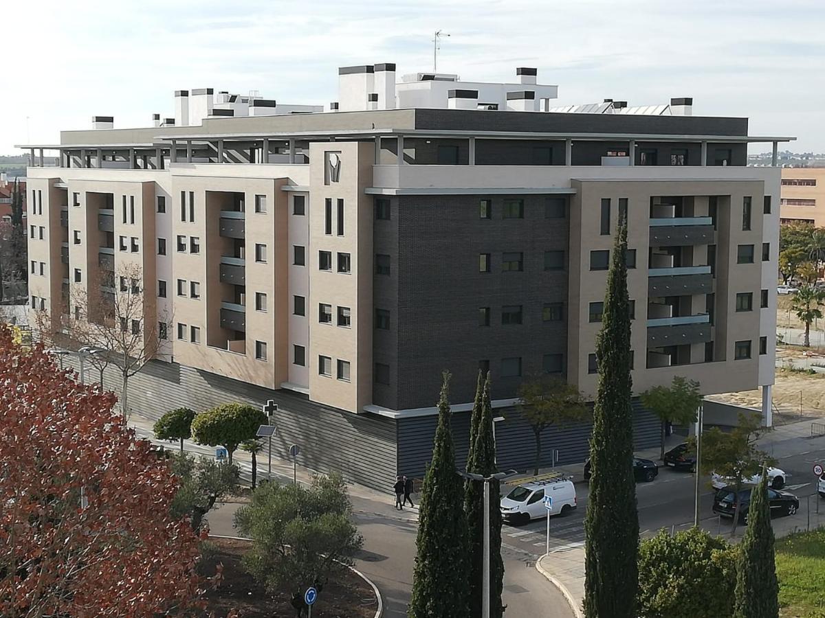 Apartamento Servet, Parking Gratuito Bormujos Luaran gambar